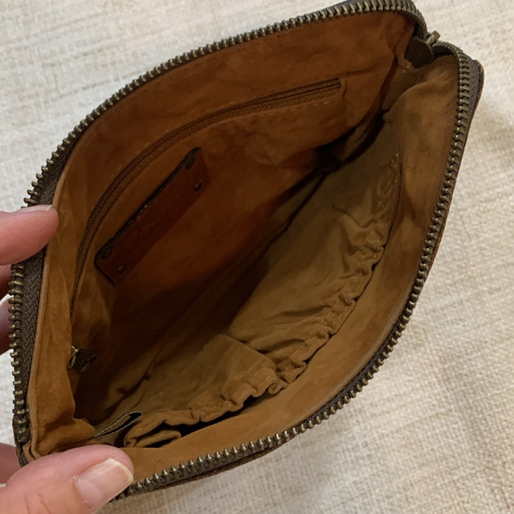 Patricia Nash Leather Wristlet - Picture 9 of 12